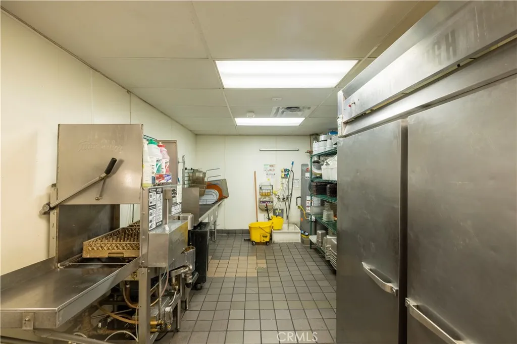 Additional image 21 of 12207 Hawthorne Blvd, Hawthorne, CA 90250