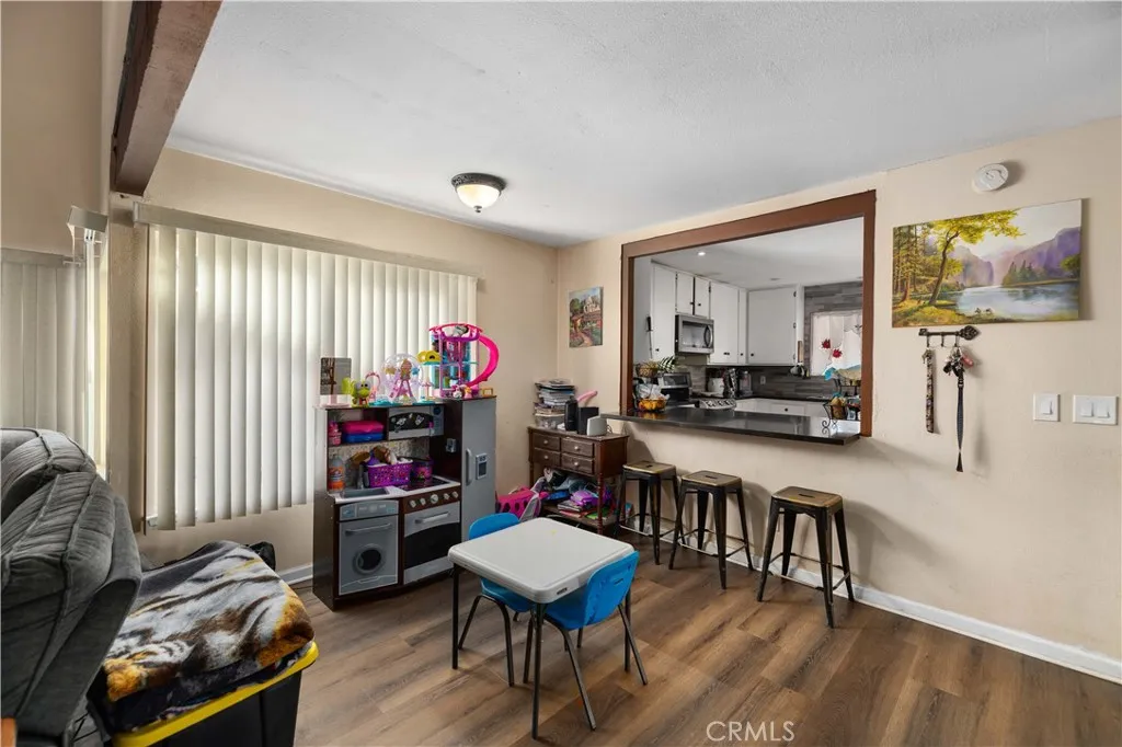 Additional image 8 of 44627 11th St E, Lancaster, CA 93535