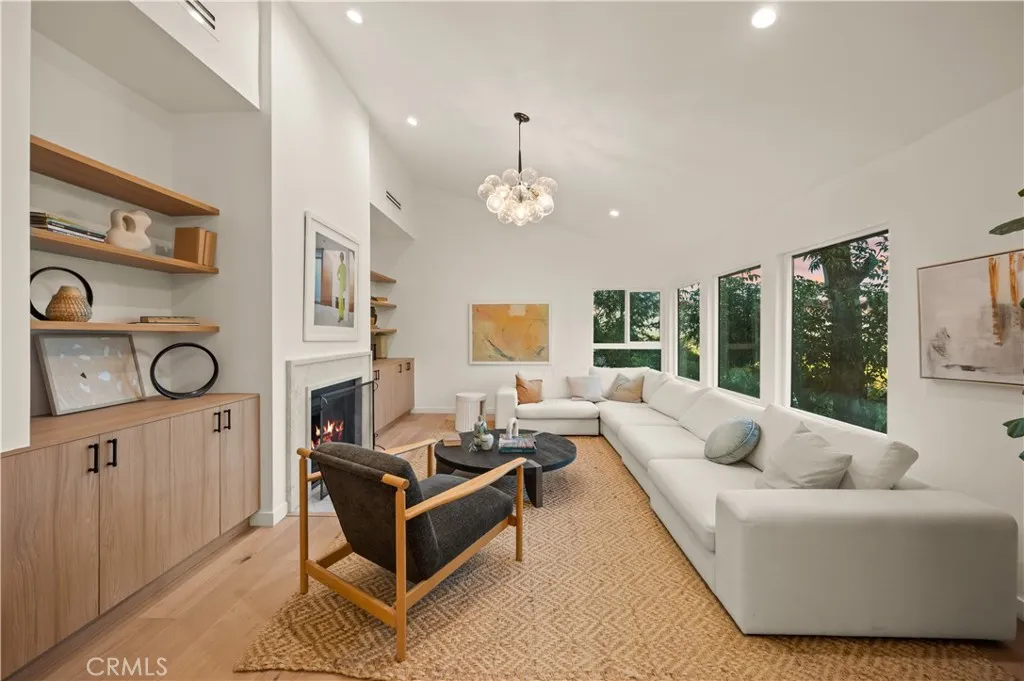 Additional image 3 of 3947 Sumac Drive, Sherman Oaks, CA 91403