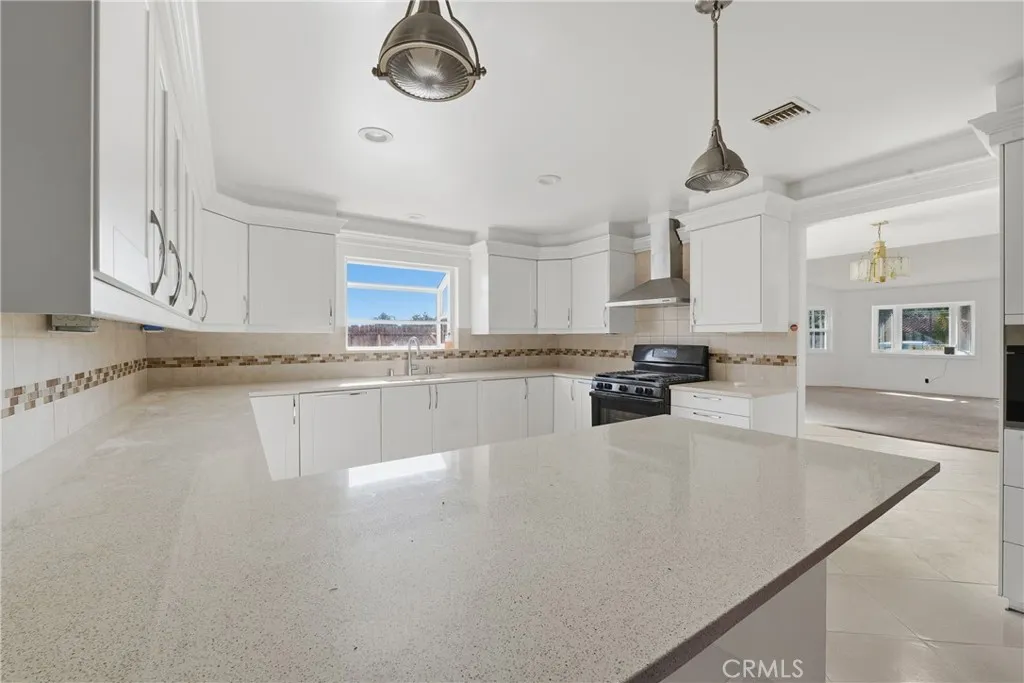 Additional image 92 of 658 Glenmore Blvd, Glendale, CA 91206