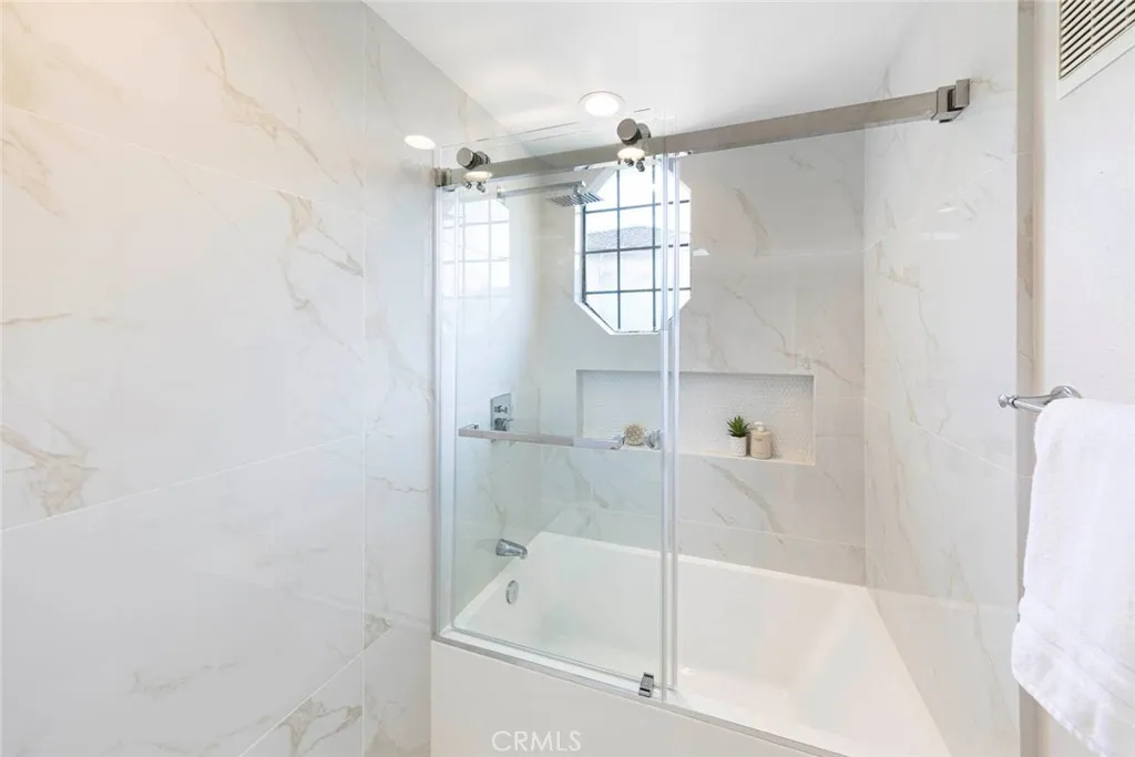 Additional image 33 of 90 Ocean vista, Newport Beach, CA 92660