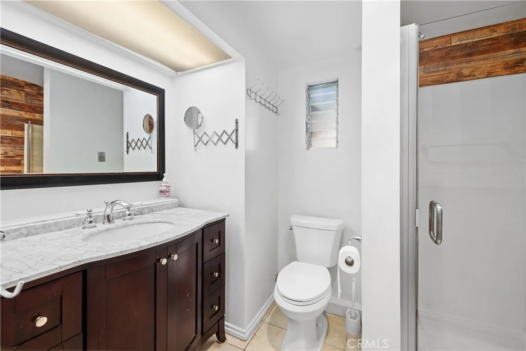 Additional image 12 of 17419 Leadwell, Lake Balboa, CA 91406