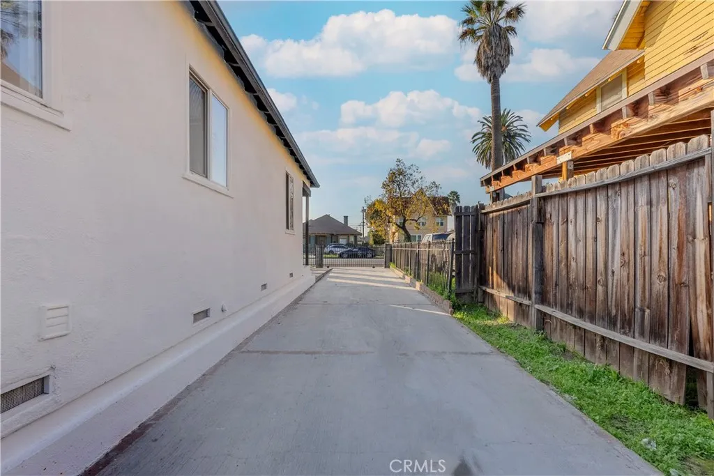 Additional image 65 of 2916 Halldale, Los Angeles, CA 90018