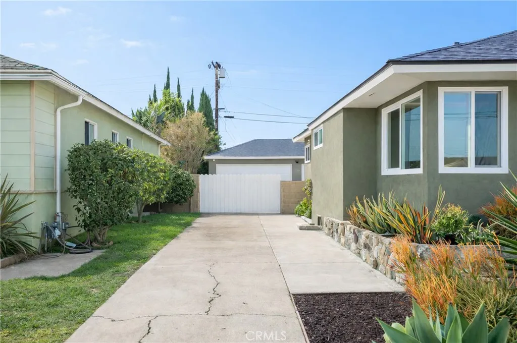 Additional image 68 of 11623 S Dehn Ave, Inglewood, CA 90303