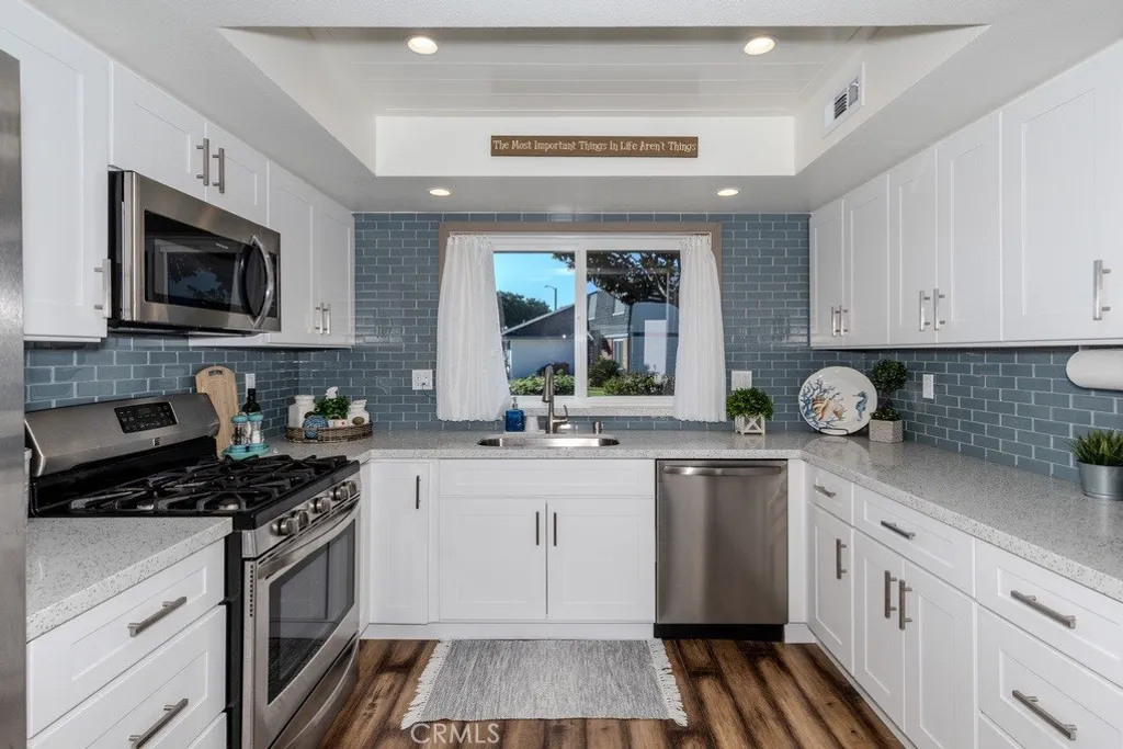 Additional image 3 of 20319 Gardenia Dr, Huntington Beach, CA 92646