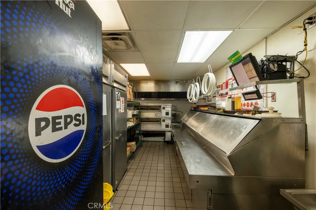 Additional image 60 of 12207 Hawthorne Blvd, Hawthorne, CA 90250