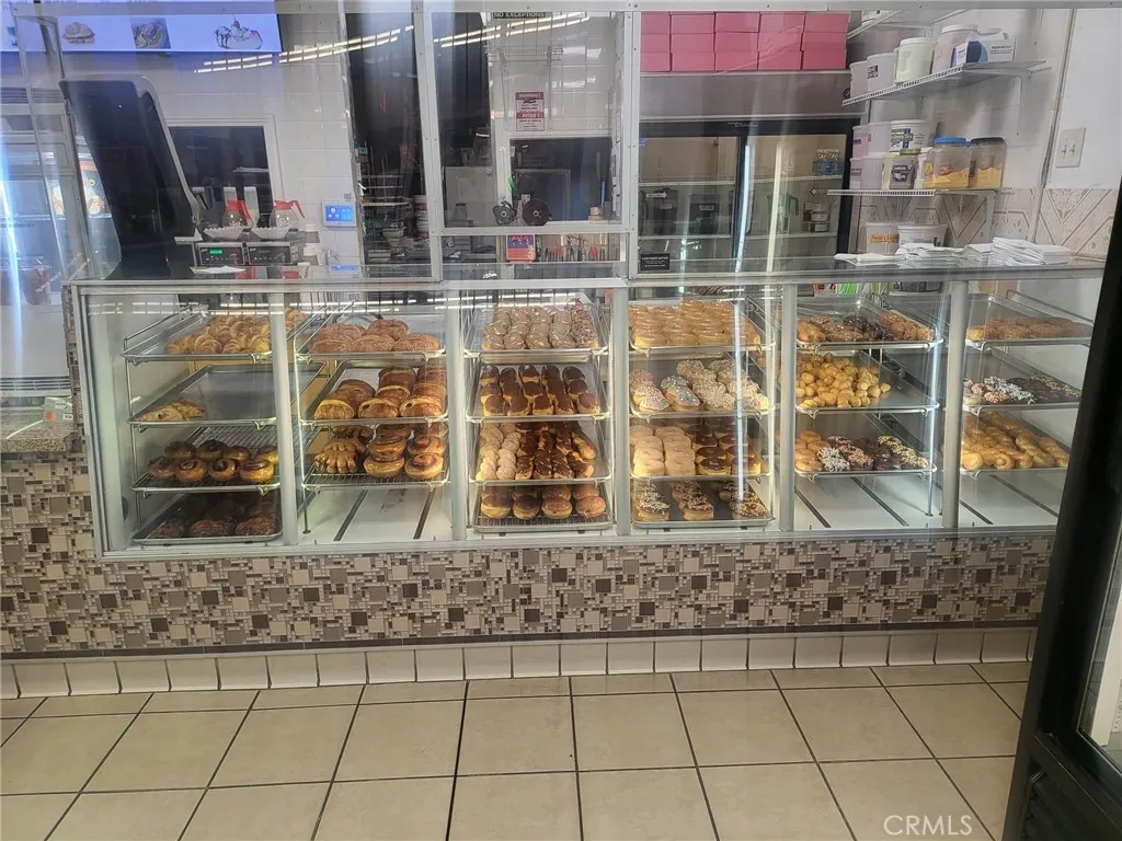 Additional image 32 of 115 E Stetson Avenue, Hemet, CA 92543