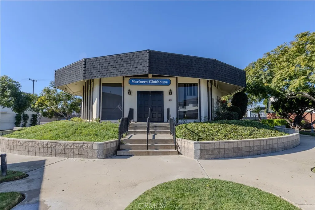 Additional image 68 of 20319 Gardenia Dr, Huntington Beach, CA 92646