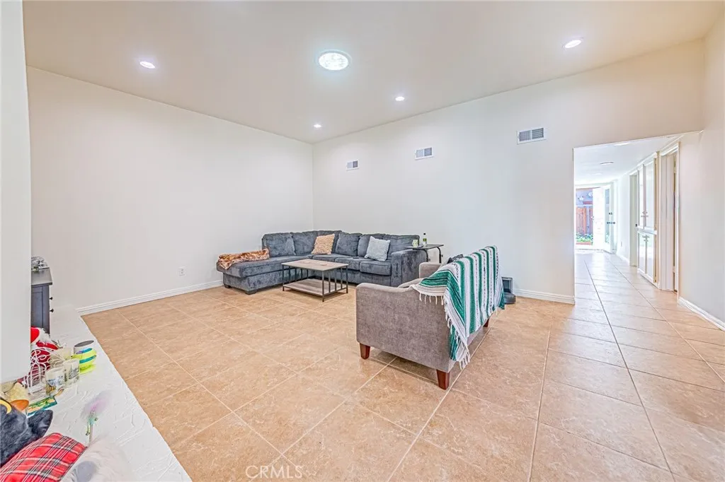 Additional image 12 of 26 Seton, Irvine, CA 92612