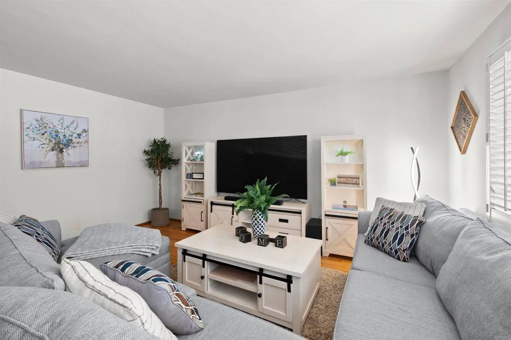 Additional image 10 of 244 Carter, El Cajon, CA 92020