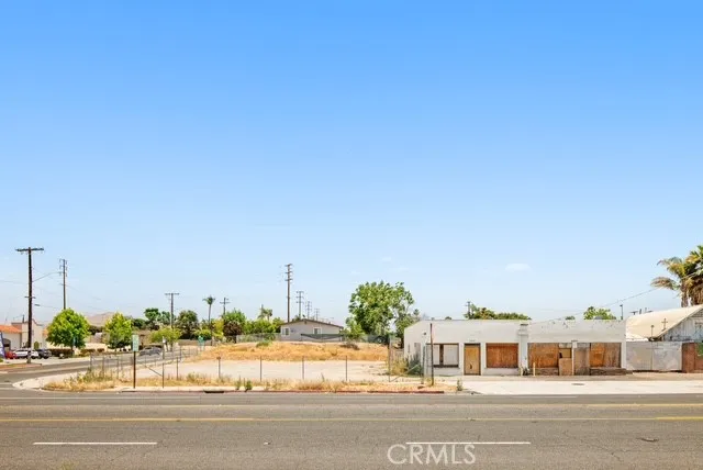 Additional image 20 of 2350 Main St, Riverside, CA 92501