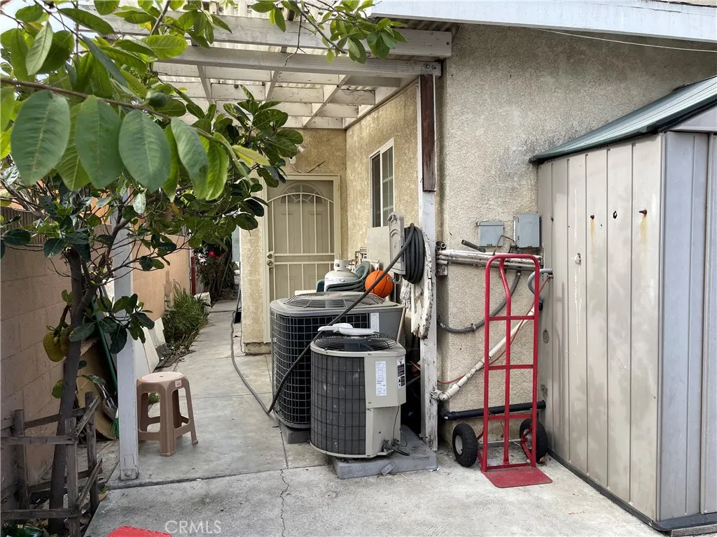 Additional image 6 of 1416 Orange Ave, Long Beach, CA 90813