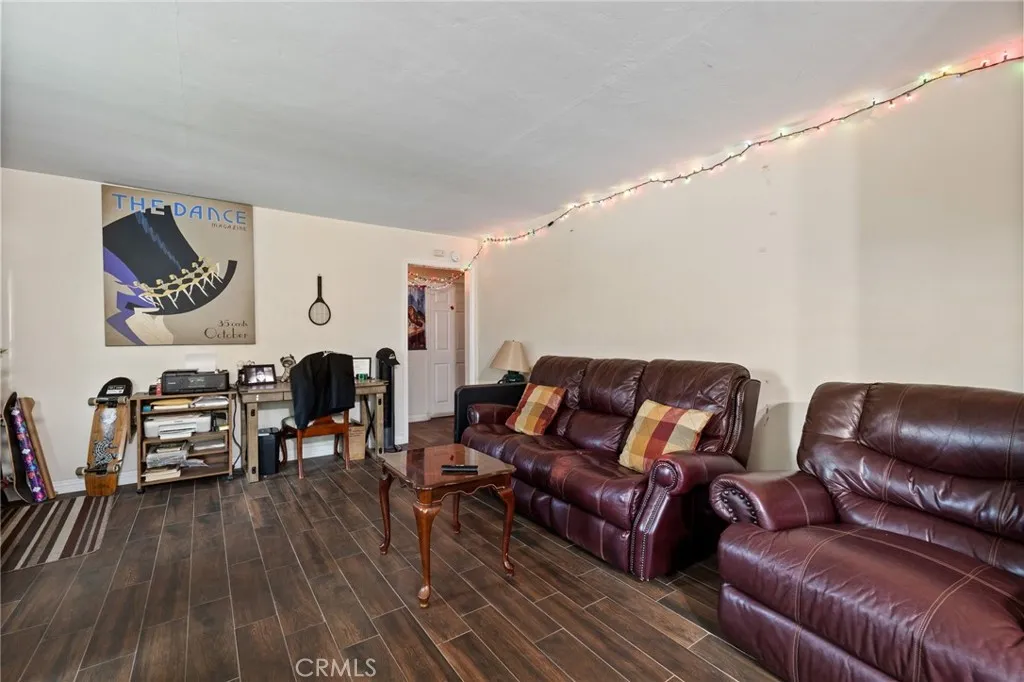 Additional image 41 of 340 Western Dr, Bakersfield, CA 93309