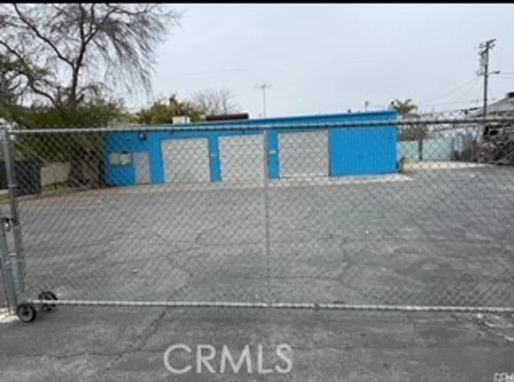 Additional image 2 of 307 Clolumbus Street, Bakersfield, CA 93305