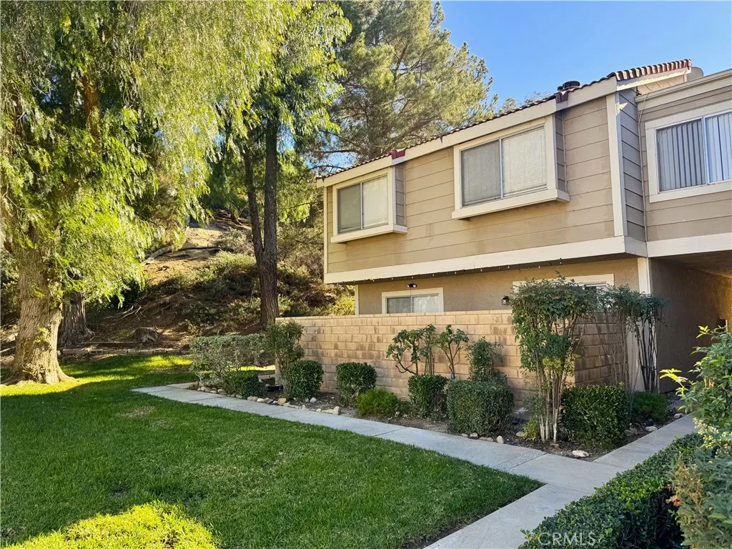 Additional image 2 of 31363 The Old Road Unit A, Castaic, CA 91384