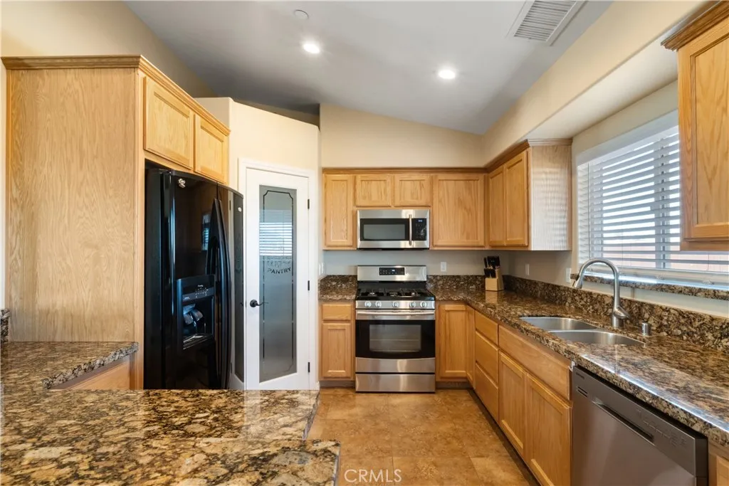 Additional image 4 of 18798 Mojave St, Hesperia, CA 92345