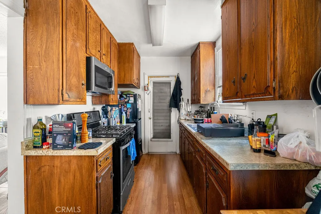 Additional image 17 of 2200 W Burbank Boulevard, Burbank, CA 91506