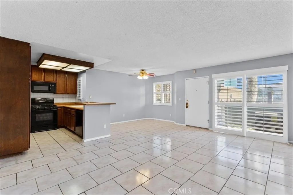 Additional image 29 of 13100 Bromont Avenue Unit 15, Sylmar, CA 91342