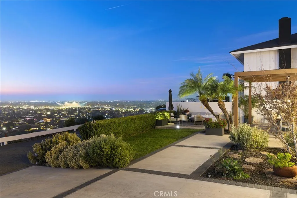 Property image for 12276 Circula Panorama, North Tustin, CA 92705