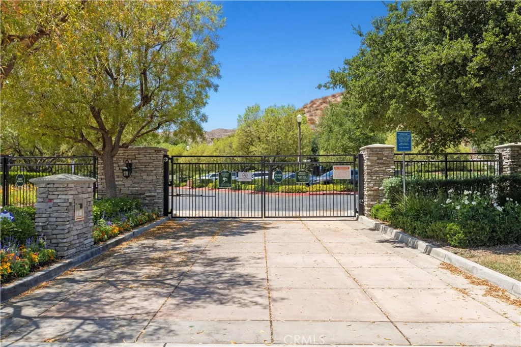 Additional image 94 of 24112 Joshua Dr, Valencia, CA 91354