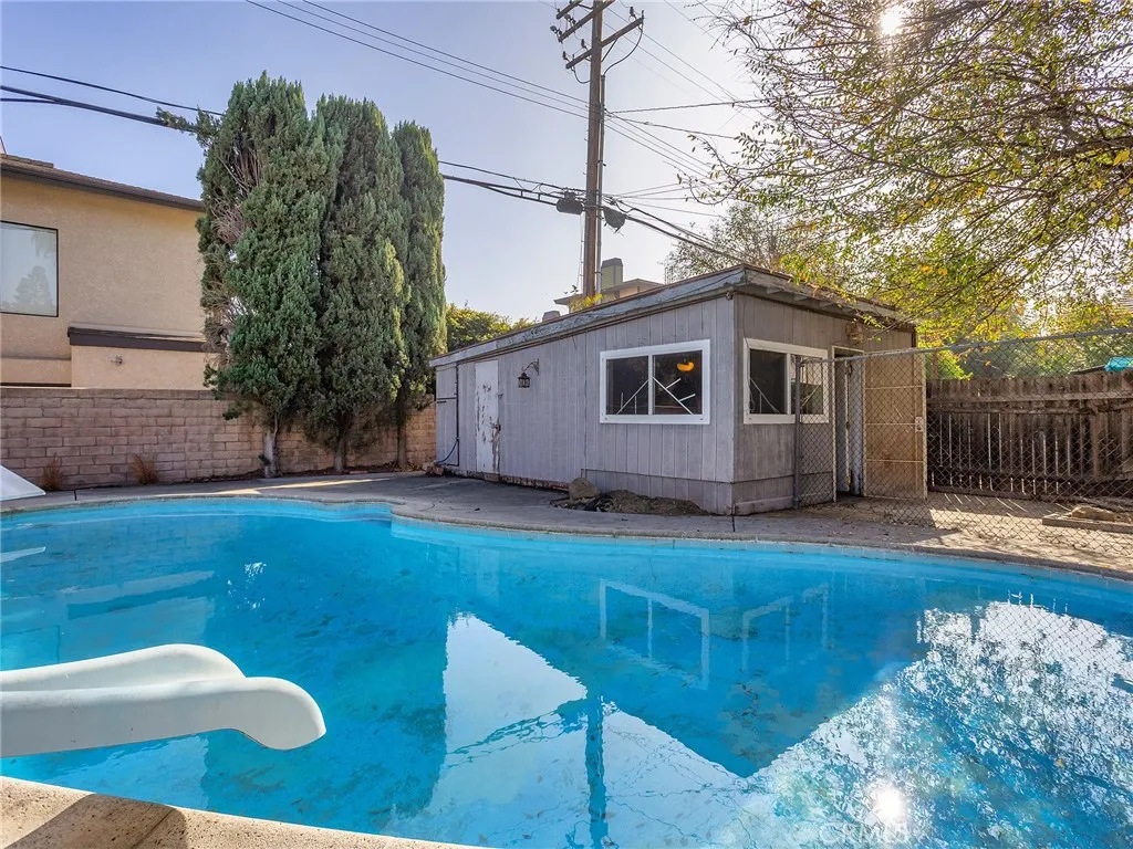 Additional image 76 of 210 W Ash Avenue, Burbank, CA 91502