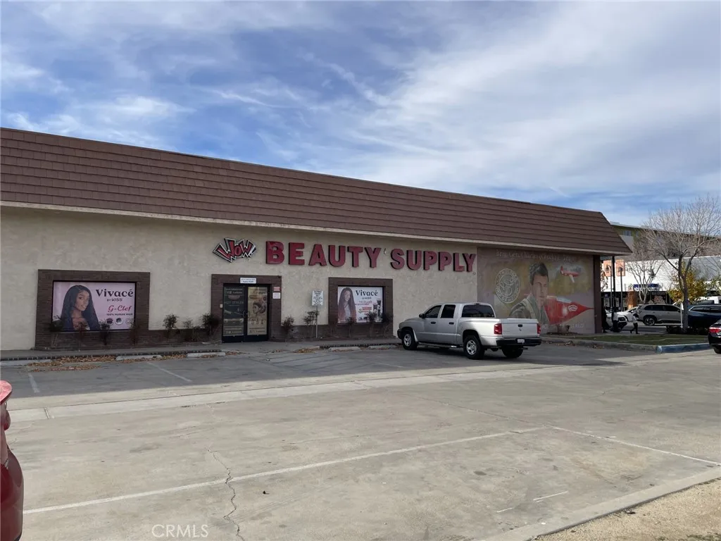 Additional image 5 of 646 W Lancaster Blvd, Lancaster, CA 93534