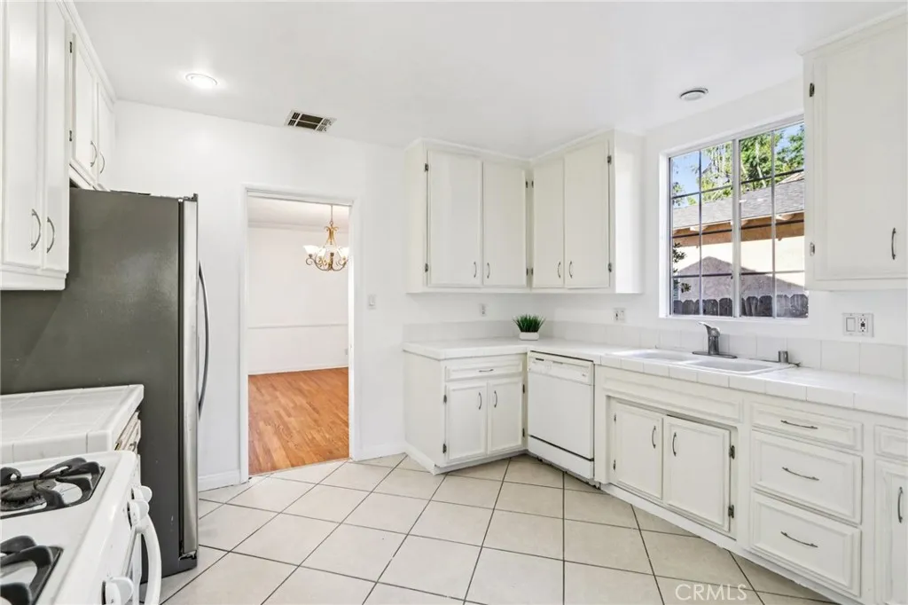 Additional image 57 of 10509 Silverton, Tujunga, CA 91042