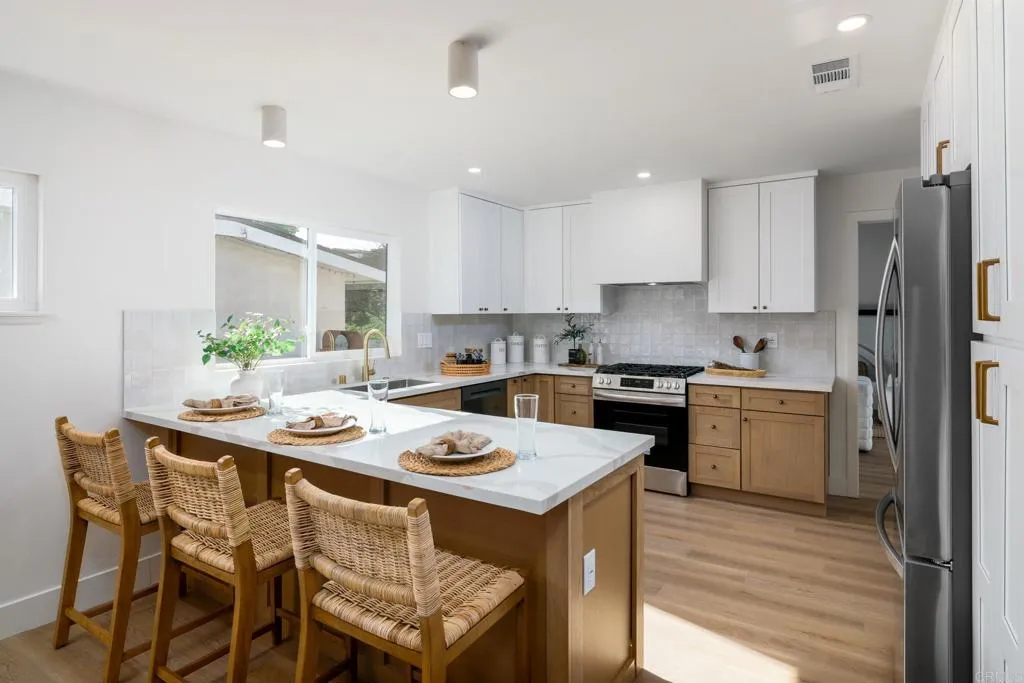 Additional image 3 of 2728 Russmar Dr, San Diego, CA 92123