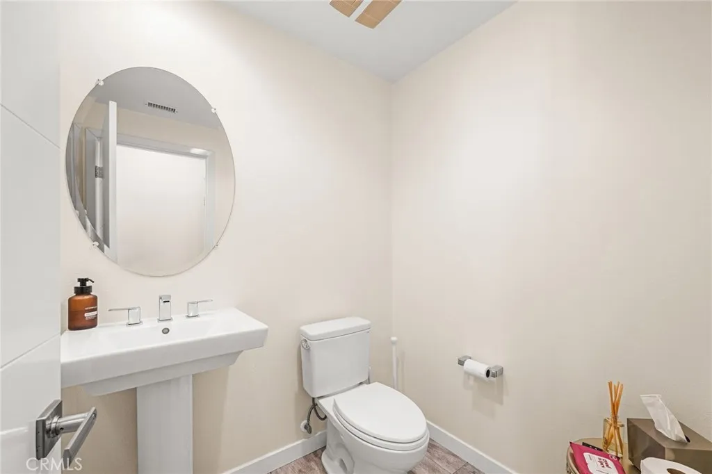 Additional image 17 of 143 Mercer, Costa Mesa, CA 92627