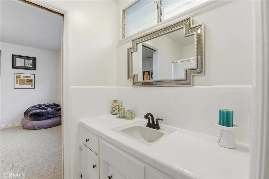 Additional image 48 of 15936 Valley Wood Road, Sherman Oaks, CA 91403