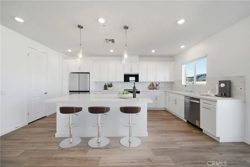 Additional image 50 of 3248 E Avenue J-3, Lancaster, CA 93535