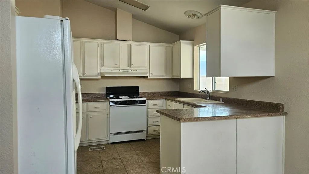 Additional image 22 of 69525 Dillon Rd, Desert Hot Springs, CA 92241