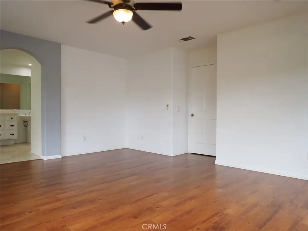 Additional image 22 of 55 Essex Ln, Irvine, CA 92620