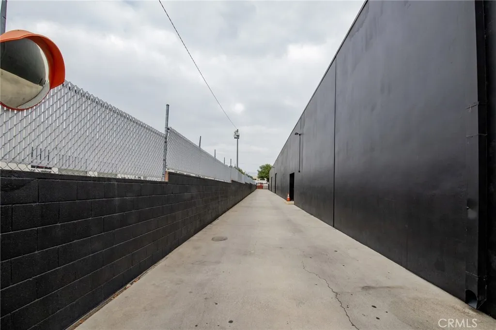 Additional image 4 of 20938 Osborne, Canoga Park, CA 91304