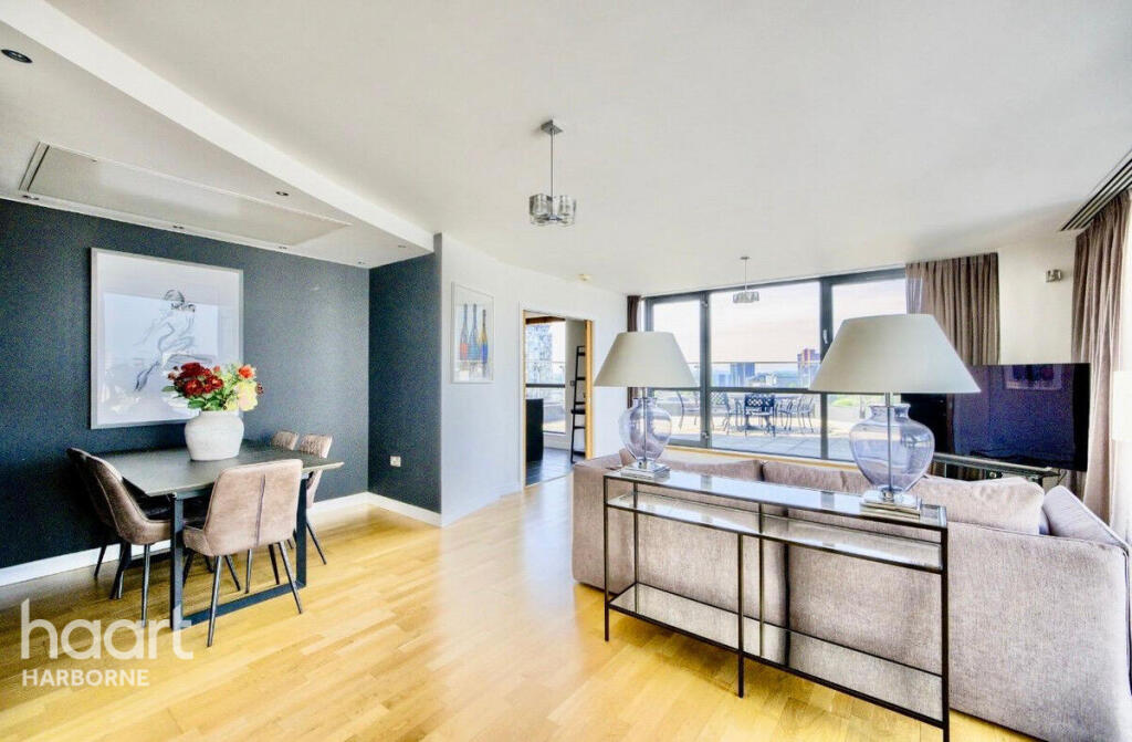 Additional image 9 of Breathtaking City Centre Penthouse