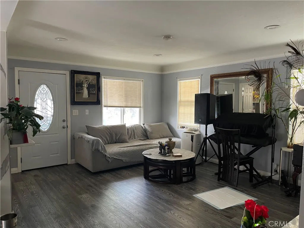 Additional image 9 of 1416 Orange Ave, Long Beach, CA 90813