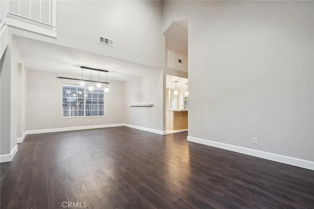 Additional image 7 of 19725 Collins Road, Canyon Country, CA 91351