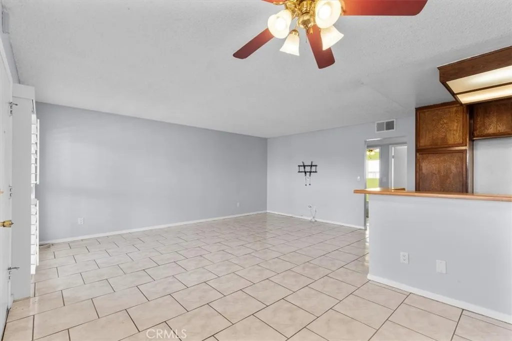 Additional image 30 of 13100 Bromont Avenue Unit 15, Sylmar, CA 91342