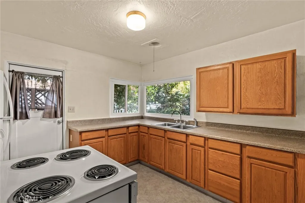 Additional image 14 of 476 E 7th Avenue, Chico, CA 95926