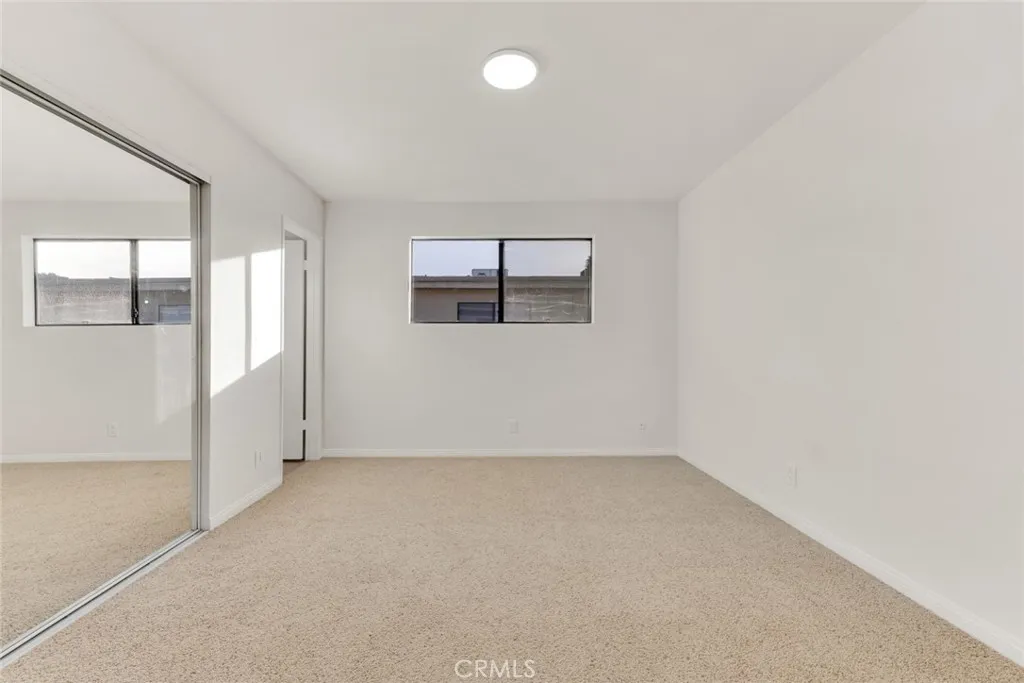 Additional image 64 of 18423 Collins Street Unit A, Tarzana, CA 91356