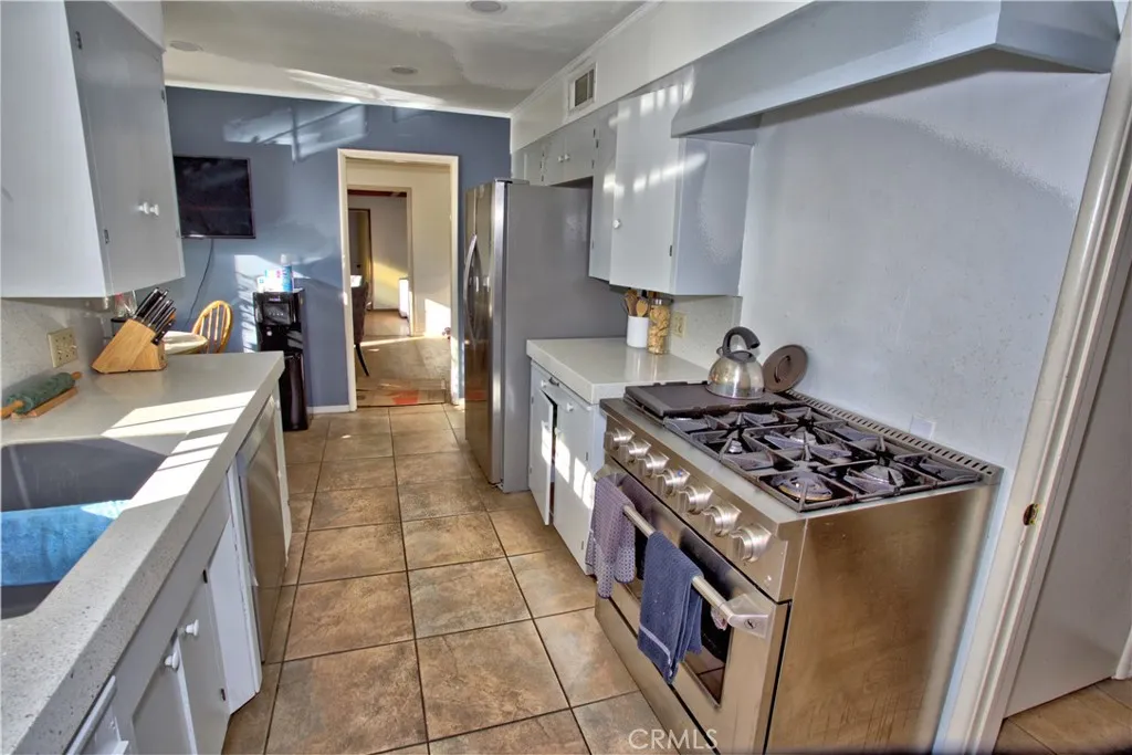 Additional image 45 of 535 Fairmont Drive, San Bernardino, CA 92404