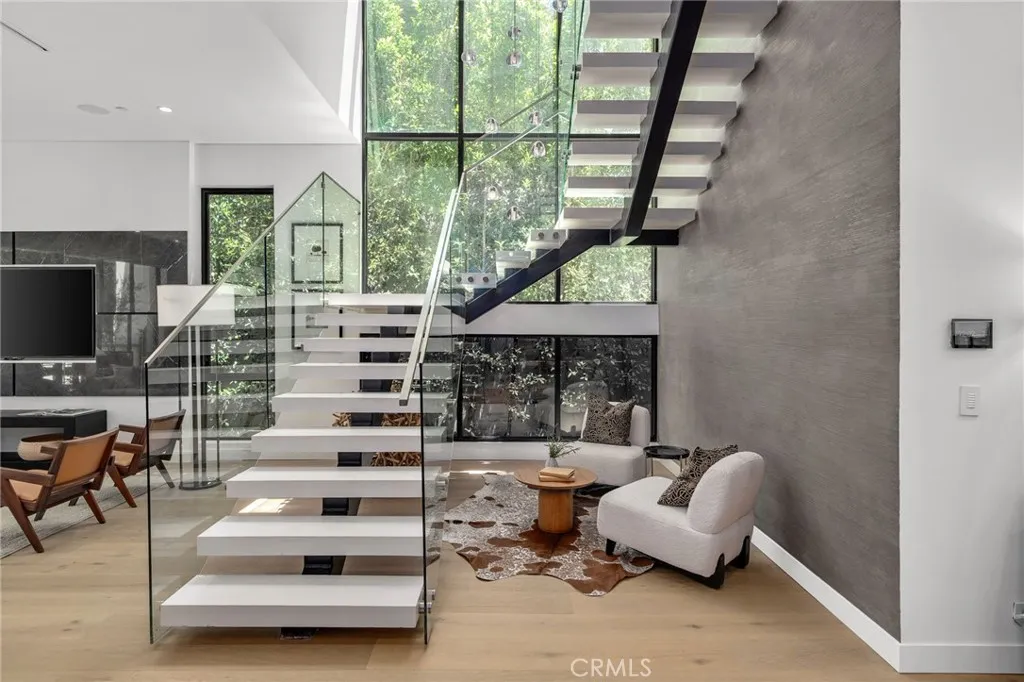 Additional image 13 of 15231 Greenleaf Street, Sherman Oaks, CA 91403