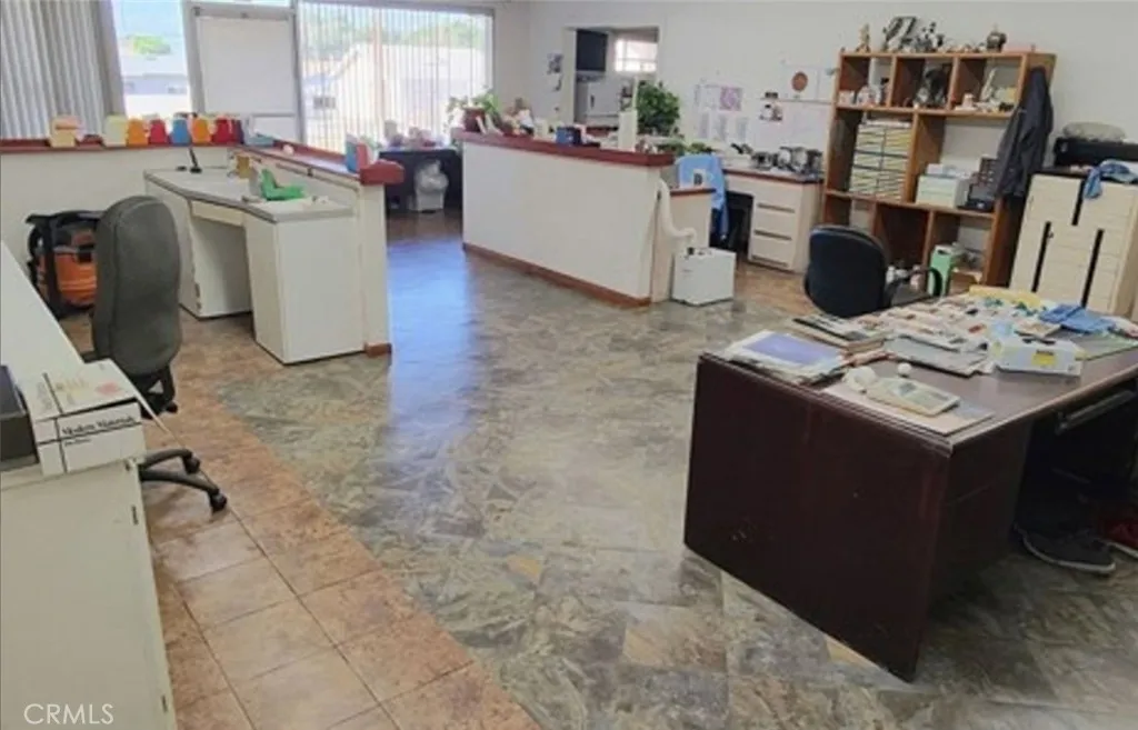 Additional image 15 of 501 S Victoria Ave, Corona, CA 92879