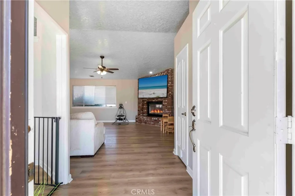 Additional image 66 of 15189 Tonikan, Apple Valley, CA 92307