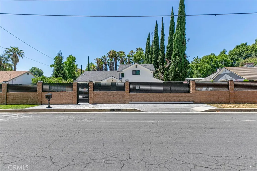Additional image 7 of 17800 Raymer Street, Sherwood Forest, CA 91325