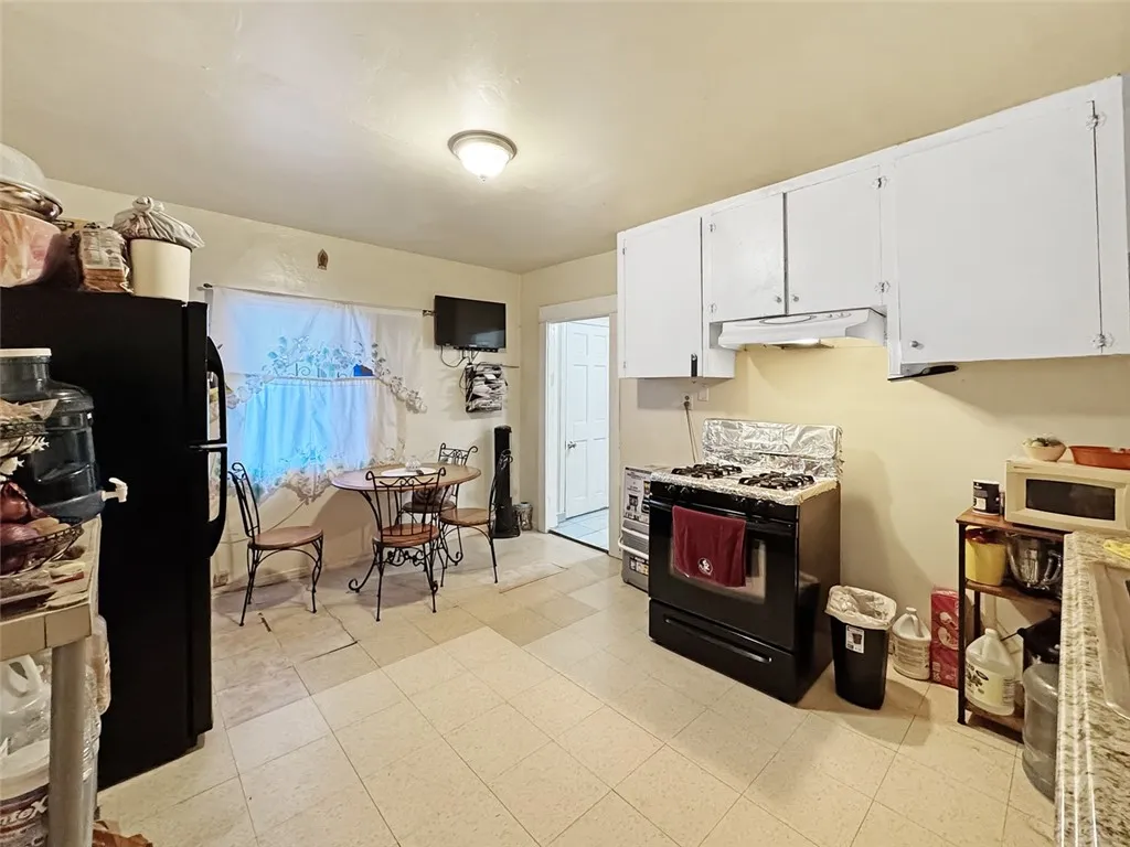 Additional image 67 of 348 W Vernon Avenue, Los Angeles, CA 90037