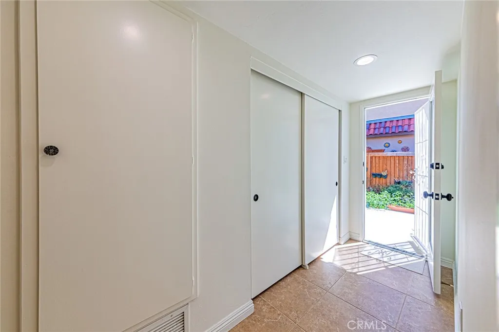 Additional image 27 of 26 Seton, Irvine, CA 92612