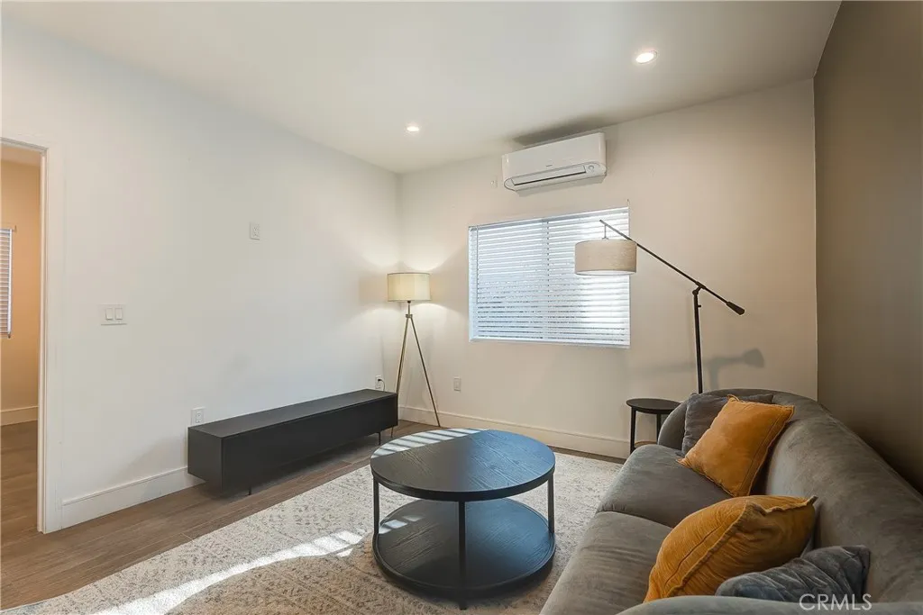 Additional image 32 of 1364 S Ridgeley Dr, Los Angeles, CA 90019