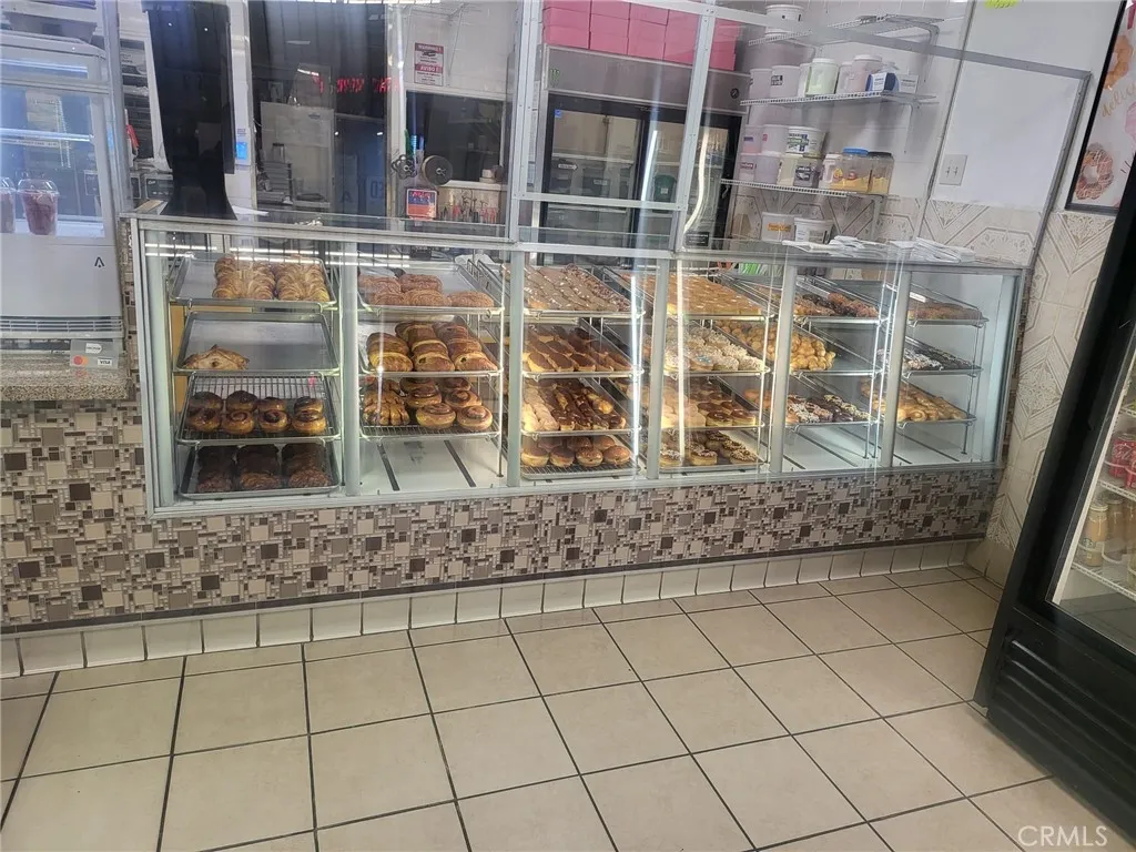 Additional image 11 of 115 E Stetson Avenue, Hemet, CA 92543