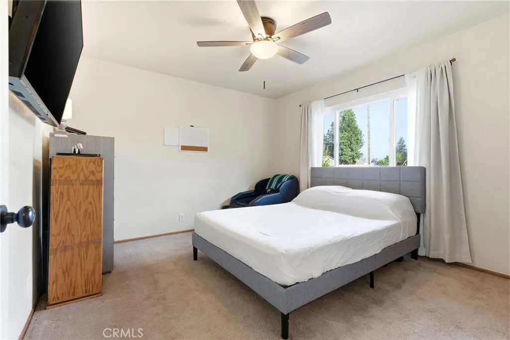 Additional image 76 of 2410 S Locust St, Visalia, CA 93277